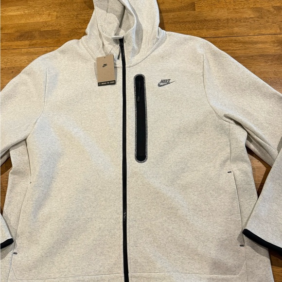 Nike Men's Full Zip Hoodie Tech Fleece Gray 2XL DD4688 100 Pockets New With Tags